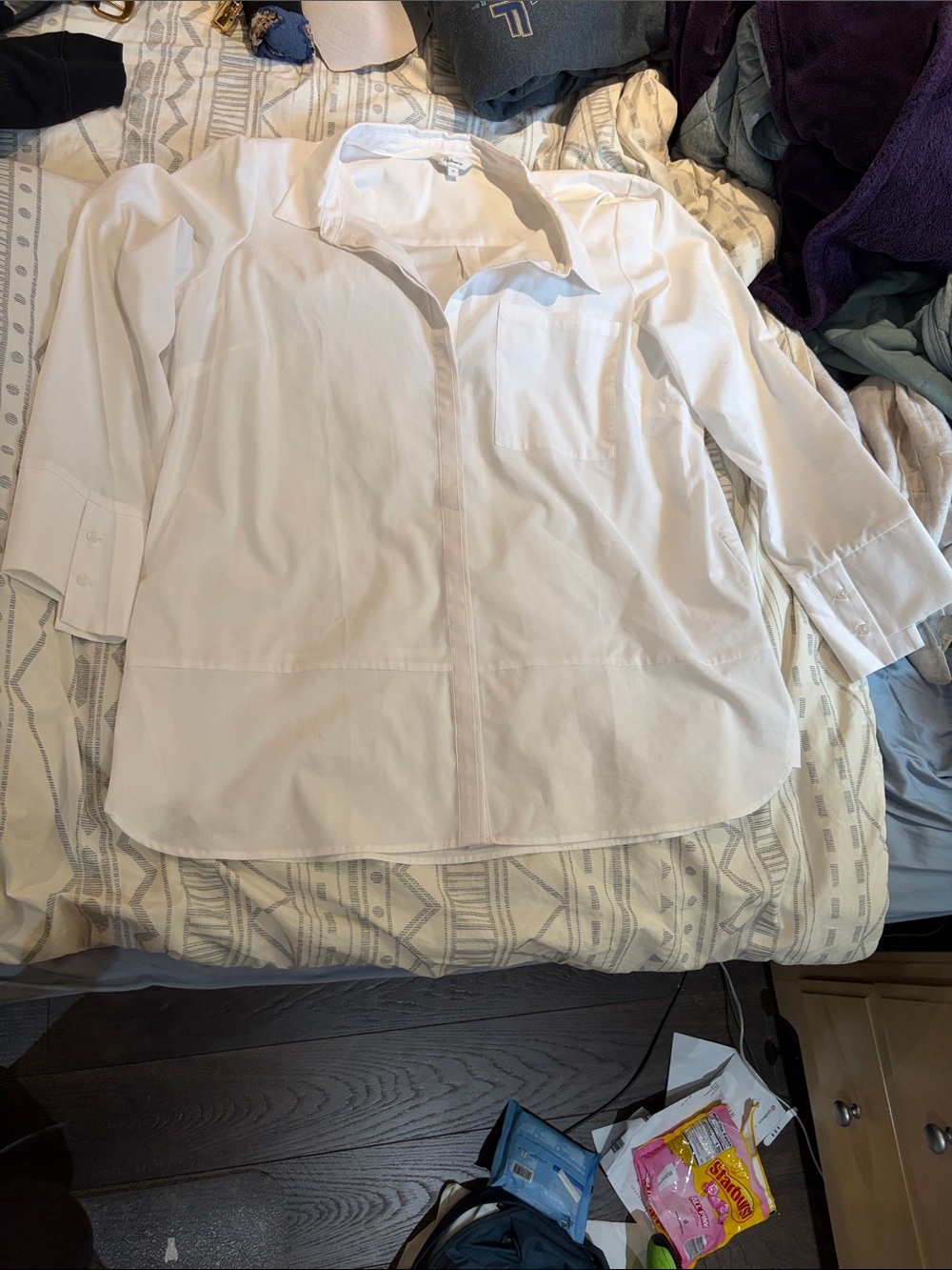 Reitmans White Women's Button-Down Shirt